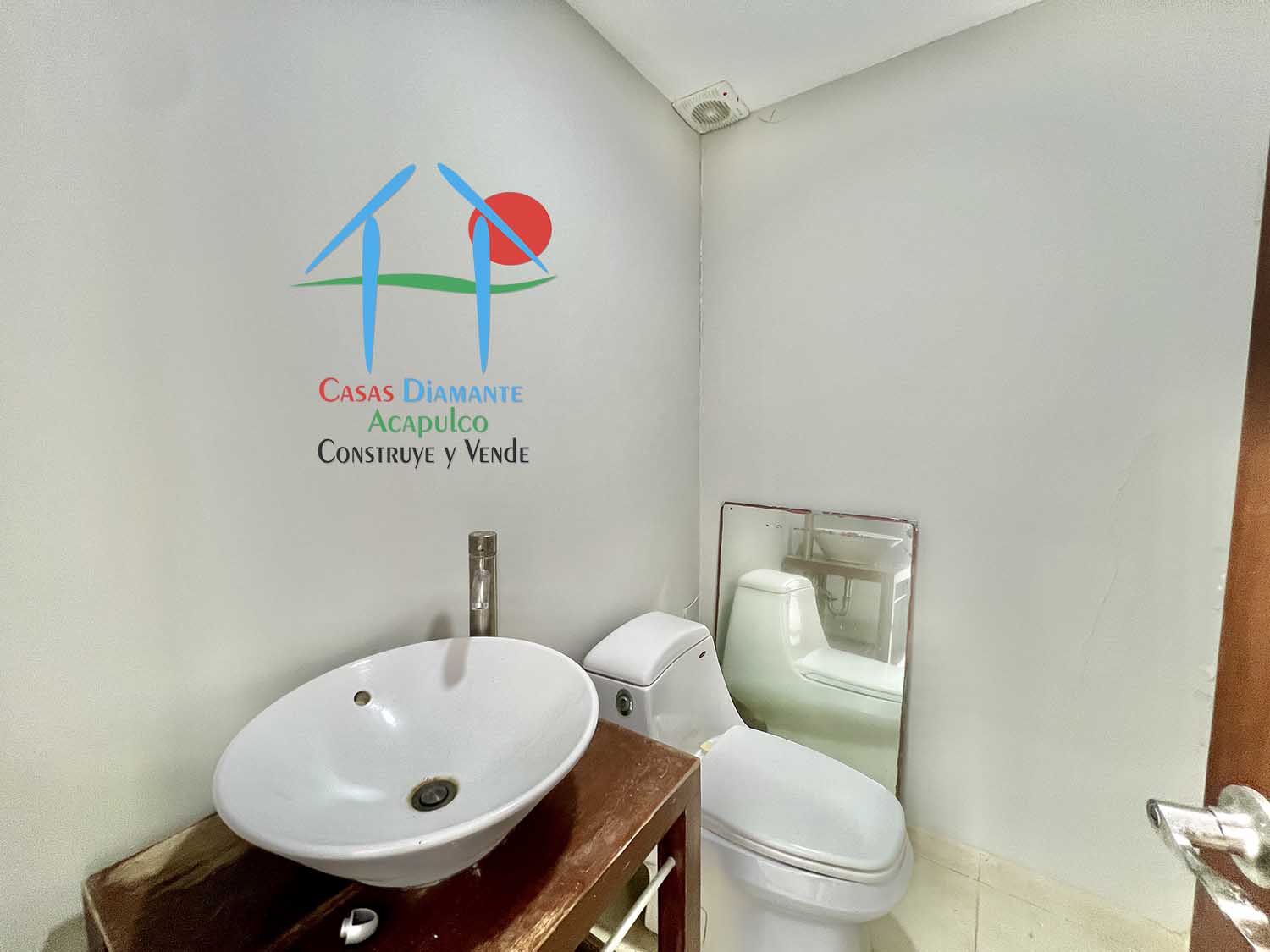 Areia C 301 - Baño de visitas 1